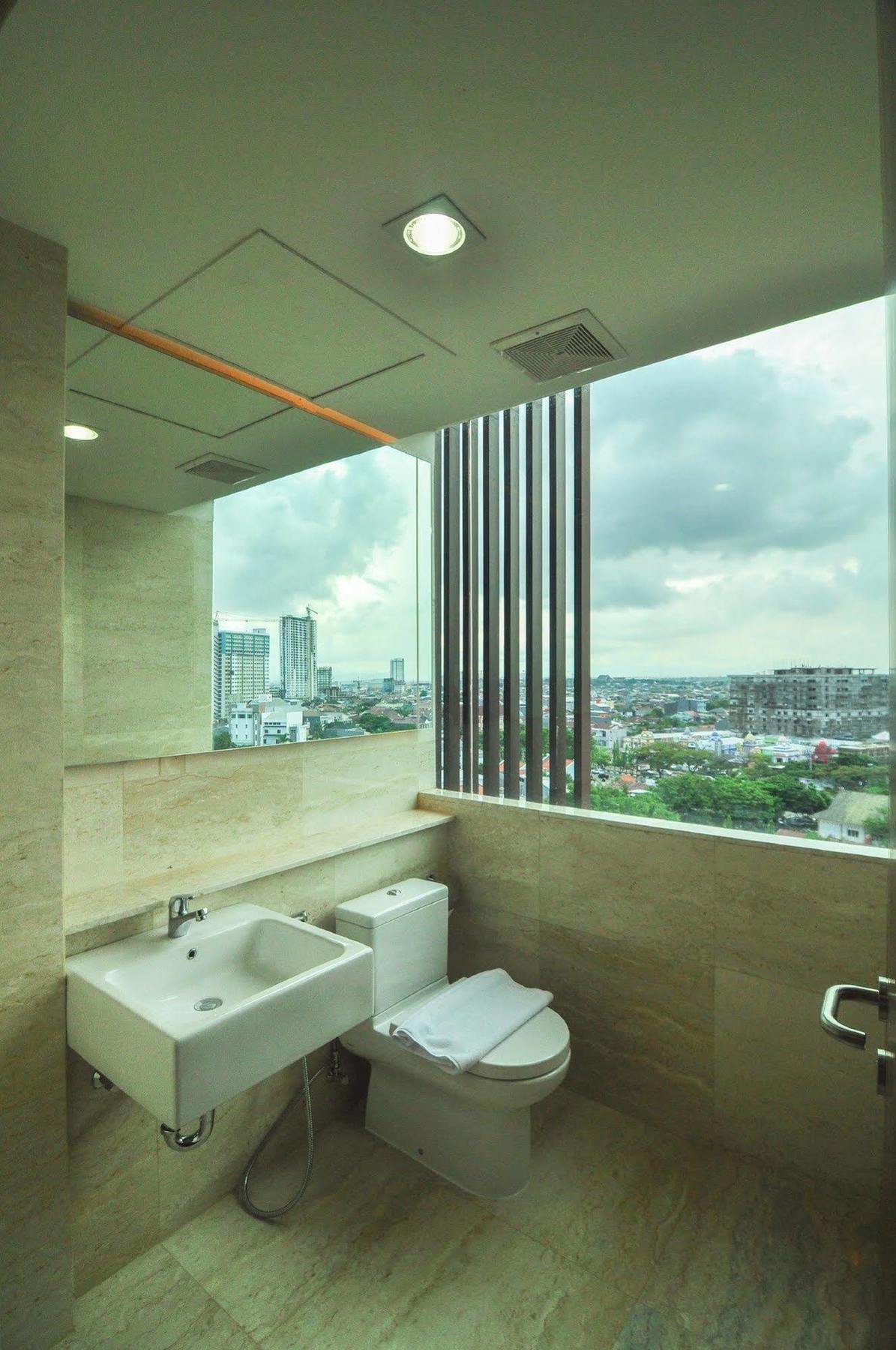 Demelia Hotel Макасар Экстерьер фото